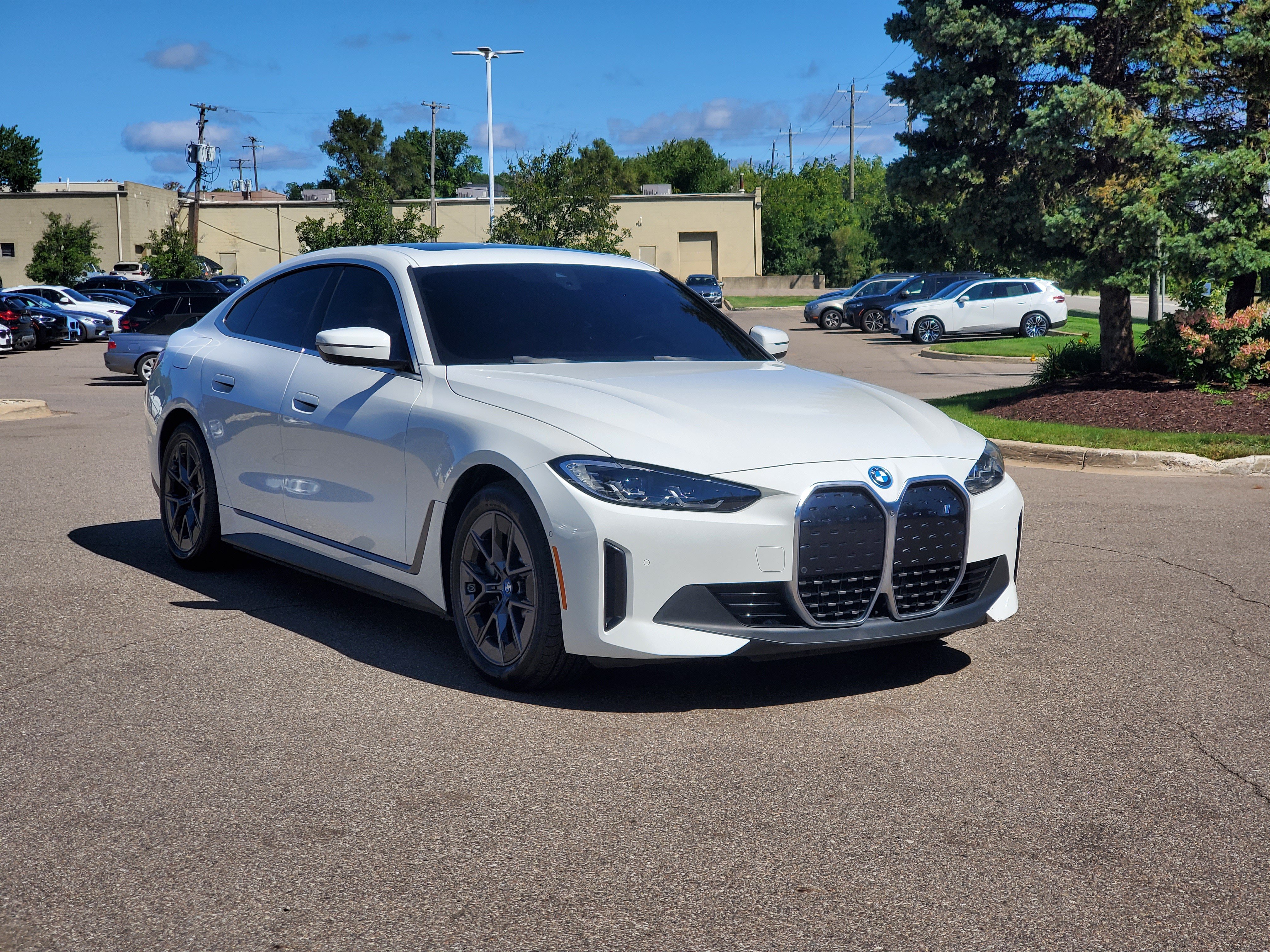 Certified 2023 BMW i4 eDrive35 w/ Premium Package RWD image 7