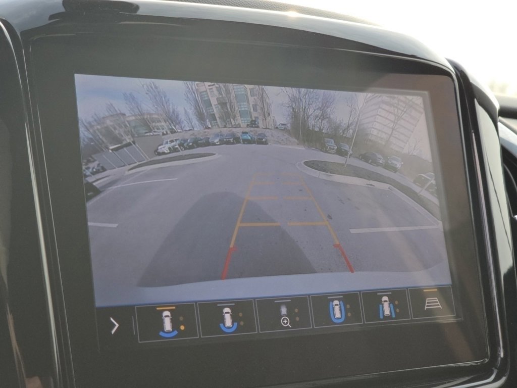 Used 2020 Chevrolet Traverse LT w/ LT Premium Package image 14