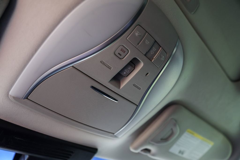 Used 2016 INFINITI Q70 L 3.7 w/ Deluxe Touring Package image 24