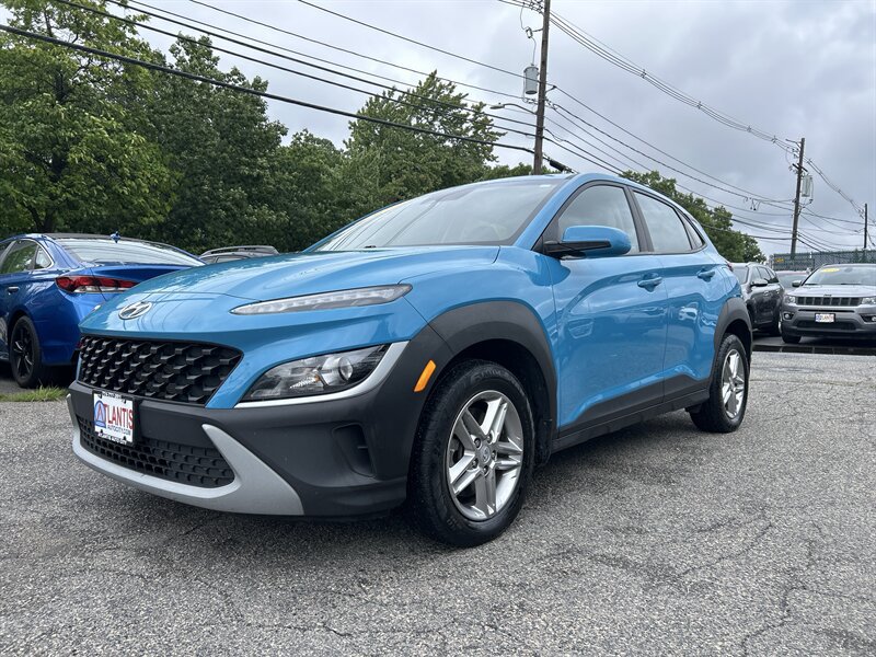 Used 2022 Hyundai Kona SE AWD/4WD image 1