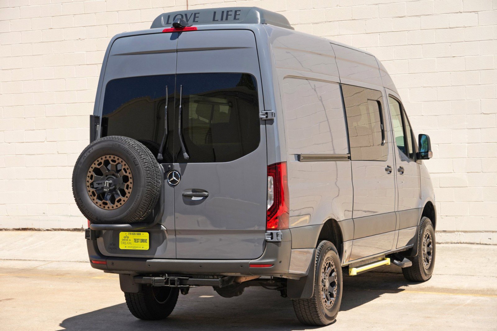 Used 2021 Mercedes-Benz Sprinter 2500 w/ Comfort Plus Package image 54