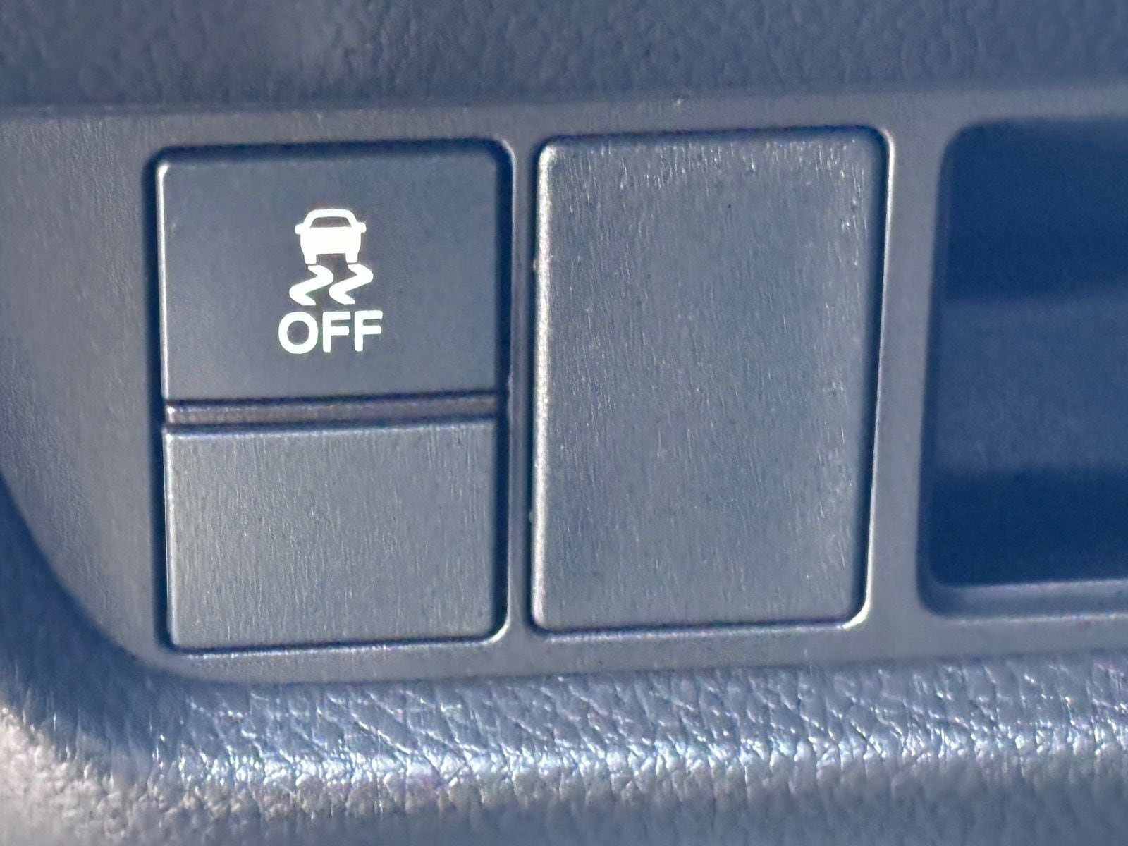 Certified 2024 Honda HR-V EX-L image 22