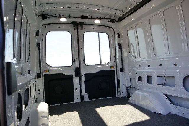 Used 2025 Ford Transit 250 148 Medium Roof Extended AWD image 26