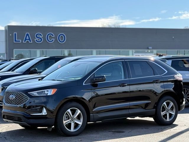Used 2024 Ford Edge SEL w/ Convenience Package