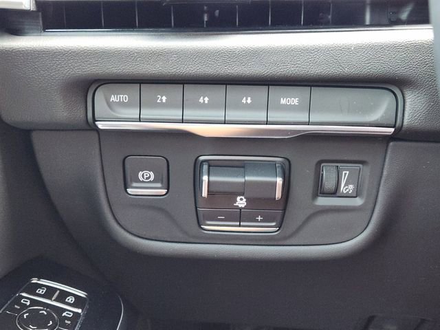 Used 2025 Cadillac Escalade ESV Premium Luxury w/ LPO, Floor Liner Package AWD/4WD image 24