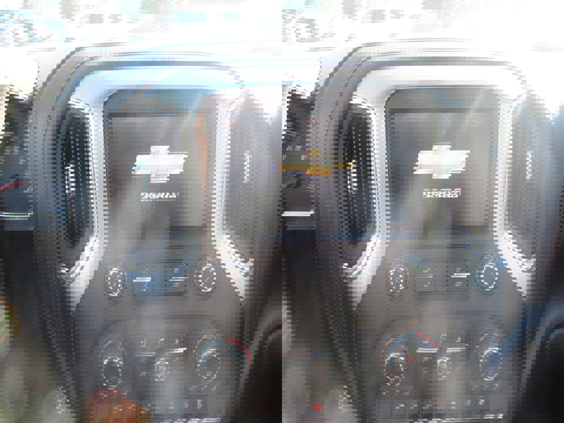 Used 2019 Chevrolet Silverado 1500 LTZ w/ LTZ Plus Package image 13