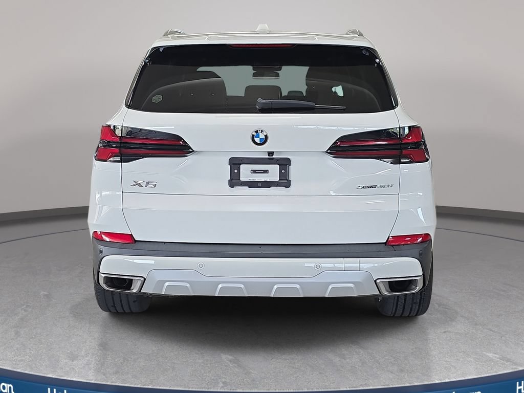 Used 2024 BMW X5 xDrive40i AWD/4WD image 8