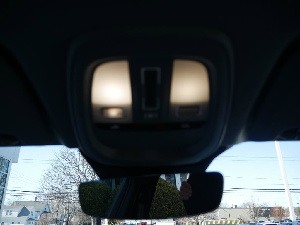 Used 2023 Volvo XC60 T8 Ultimate w/ Climate Package image 43