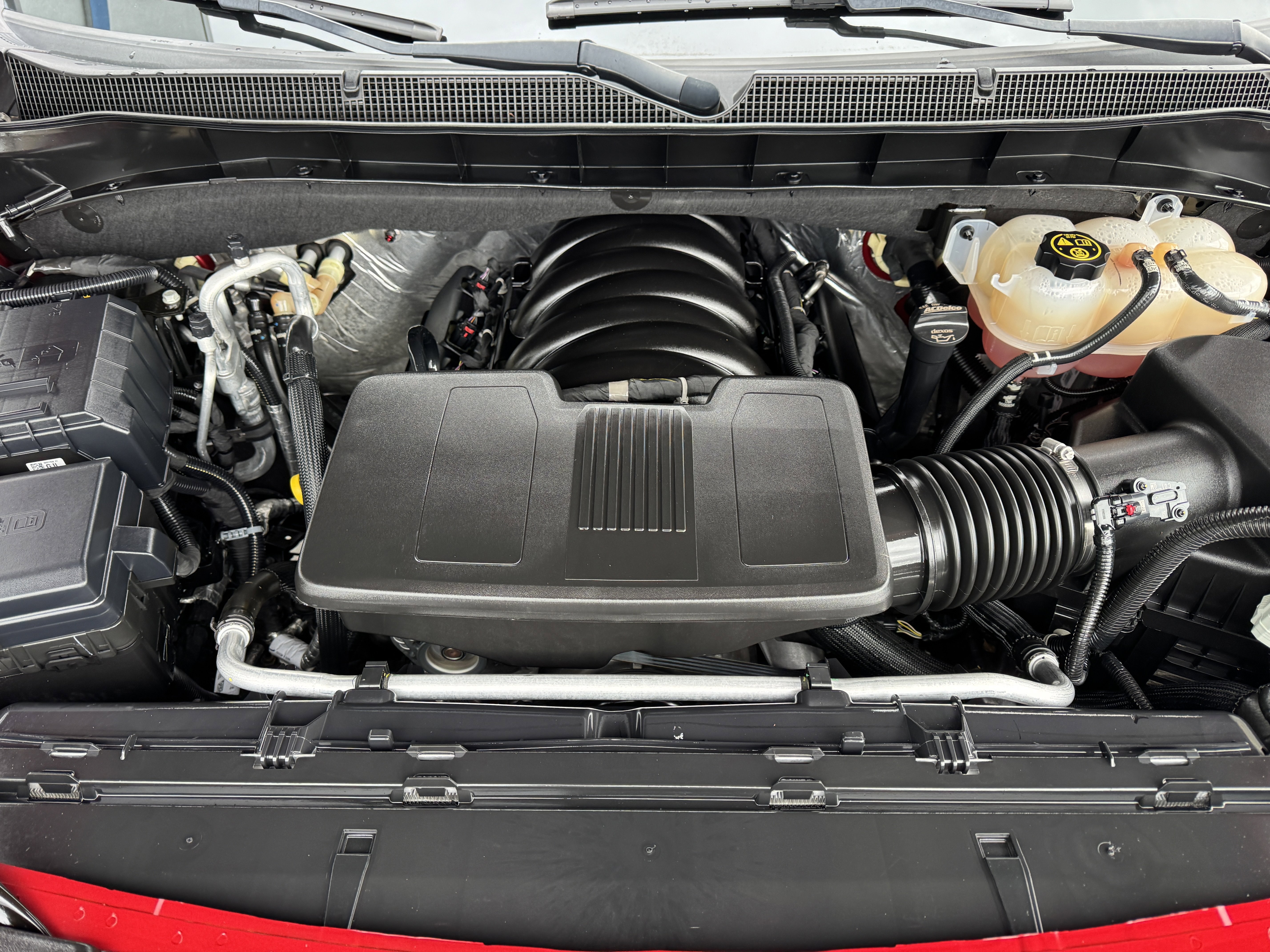 Used 2023 Chevrolet Tahoe Z71 w/ Z71 Off-Road Package image 26