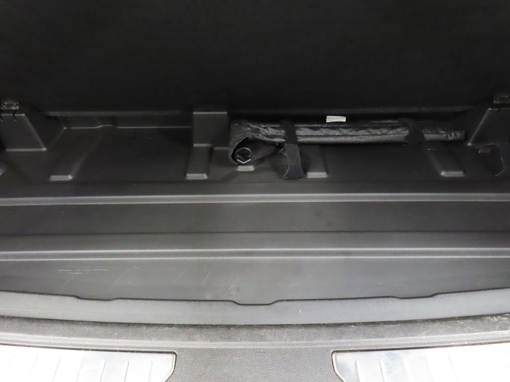 Used 2021 GMC Yukon Denali w/ Denali Premium Package image 45