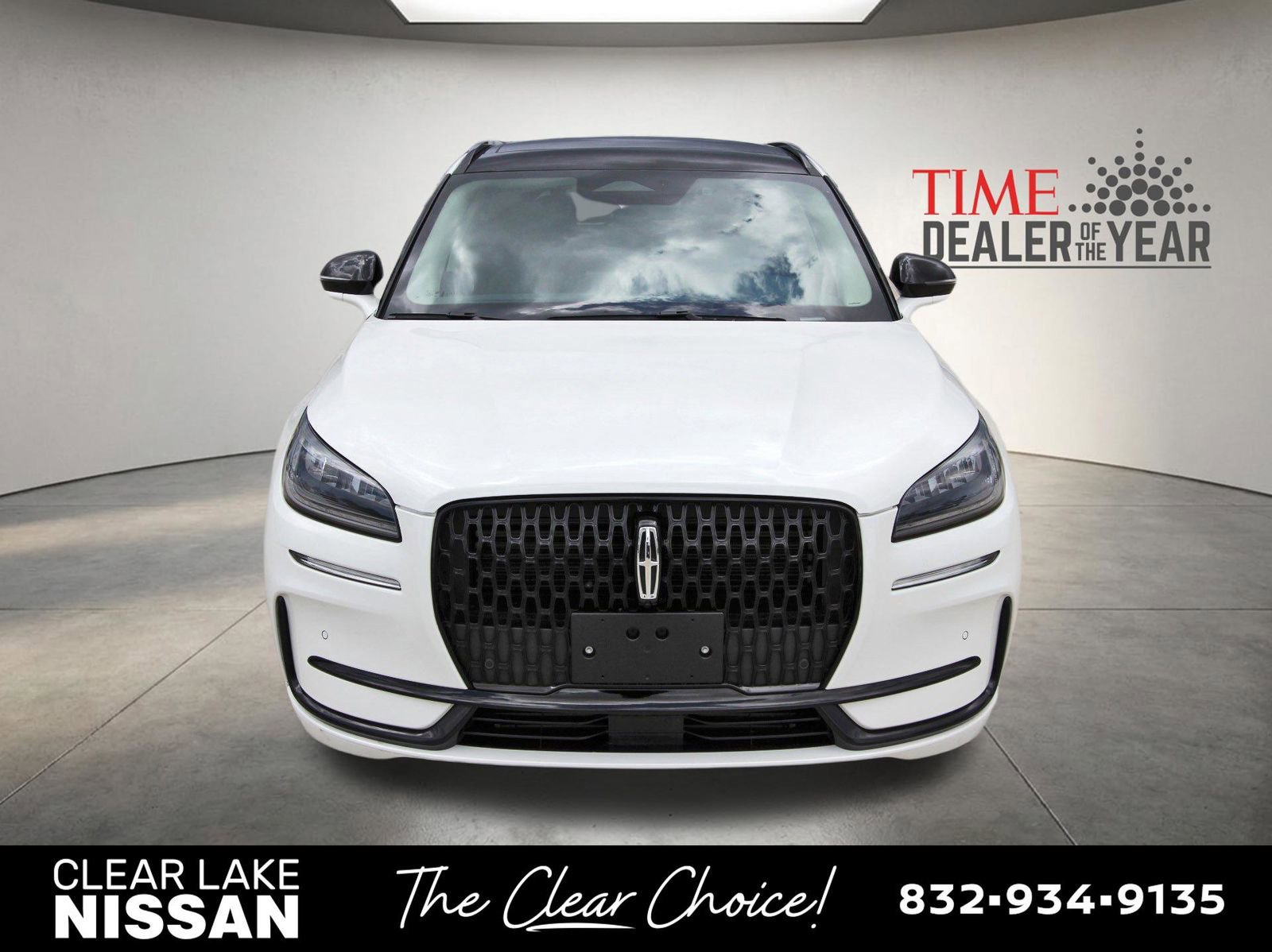 Used 2025 Lincoln Corsair FWD w/ Equipment Group 101A image 2