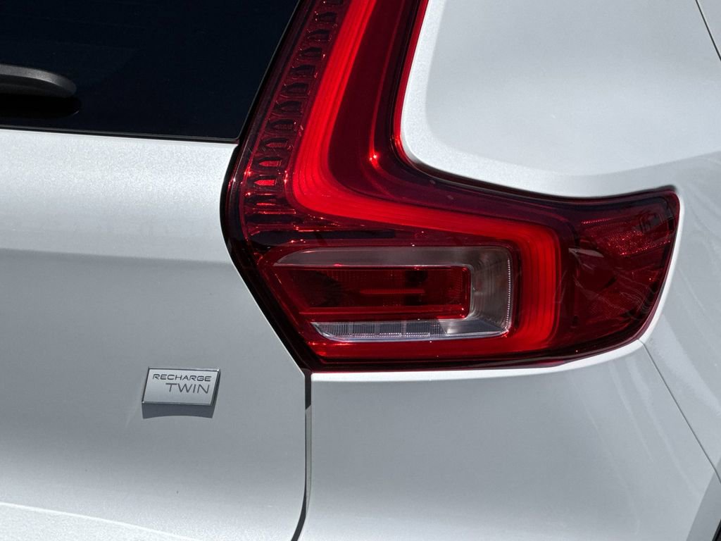 Certified 2023 Volvo XC40 Recharge Plus AWD/4WD image 25
