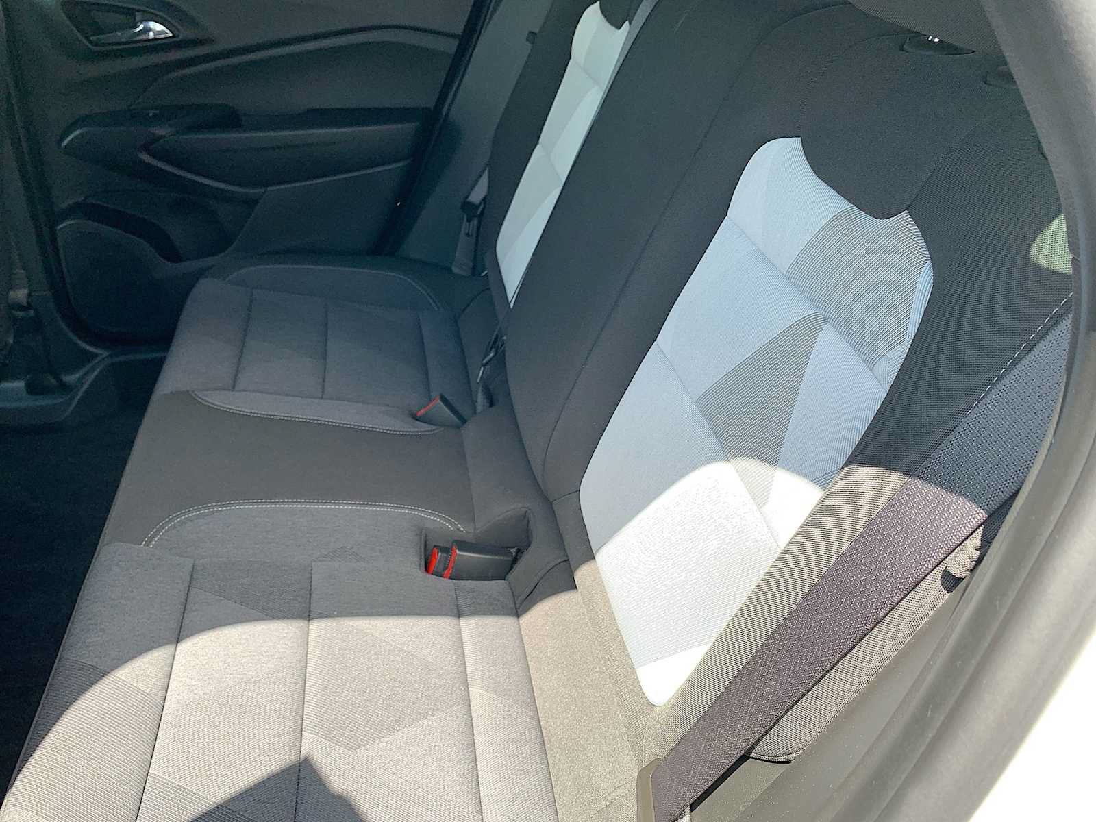 Certified 2024 Chevrolet Trax RS FWD image 21