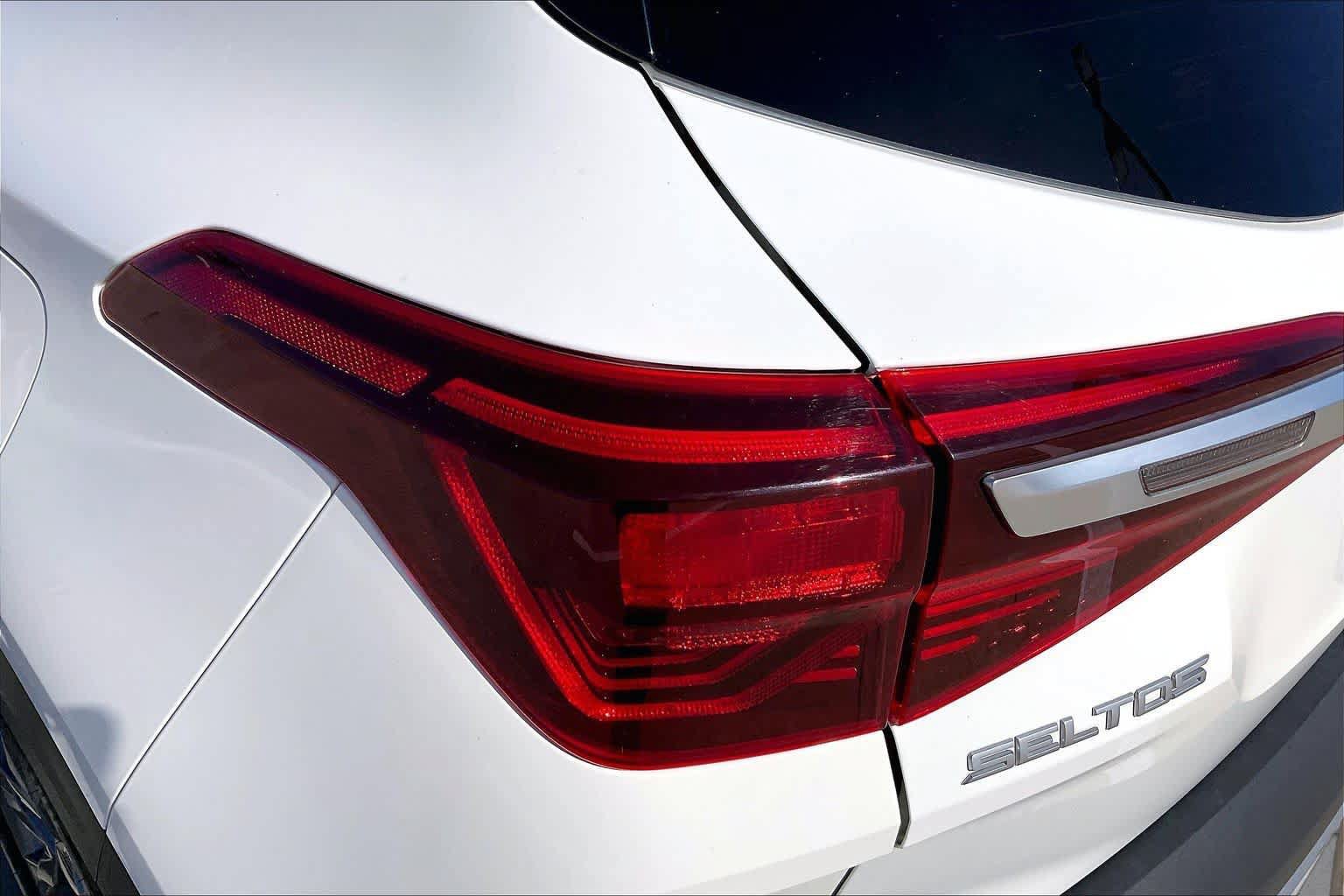 Used 2022 Kia Seltos S FWD image 27