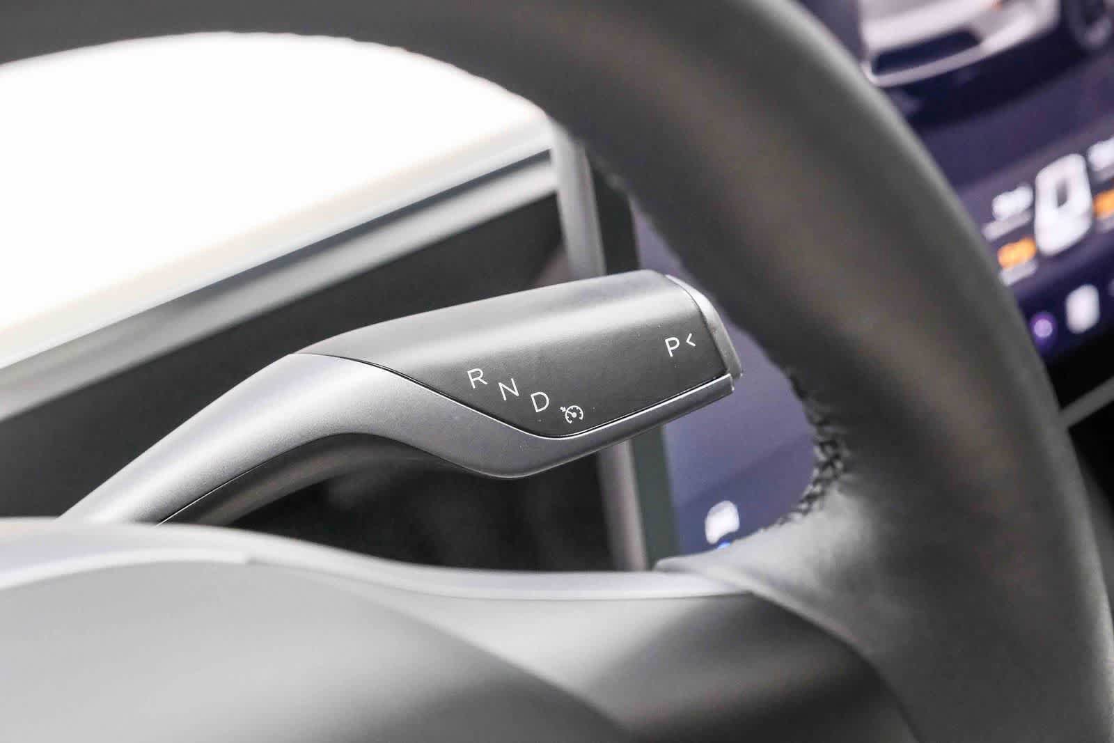 Used 2023 Tesla Model Y Long Range AWD/4WD image 23