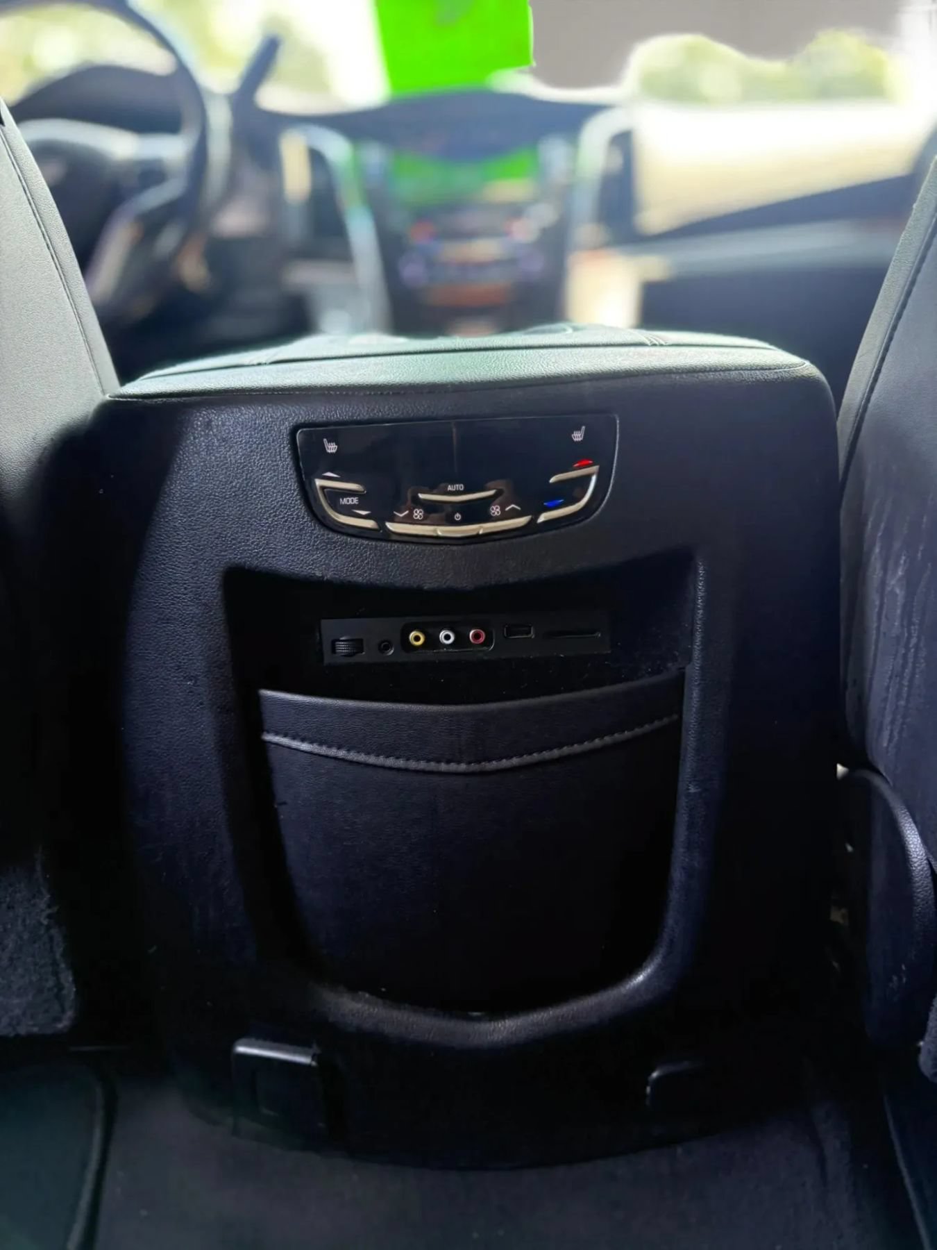 Used 2016 Cadillac Escalade Premium RWD image 14