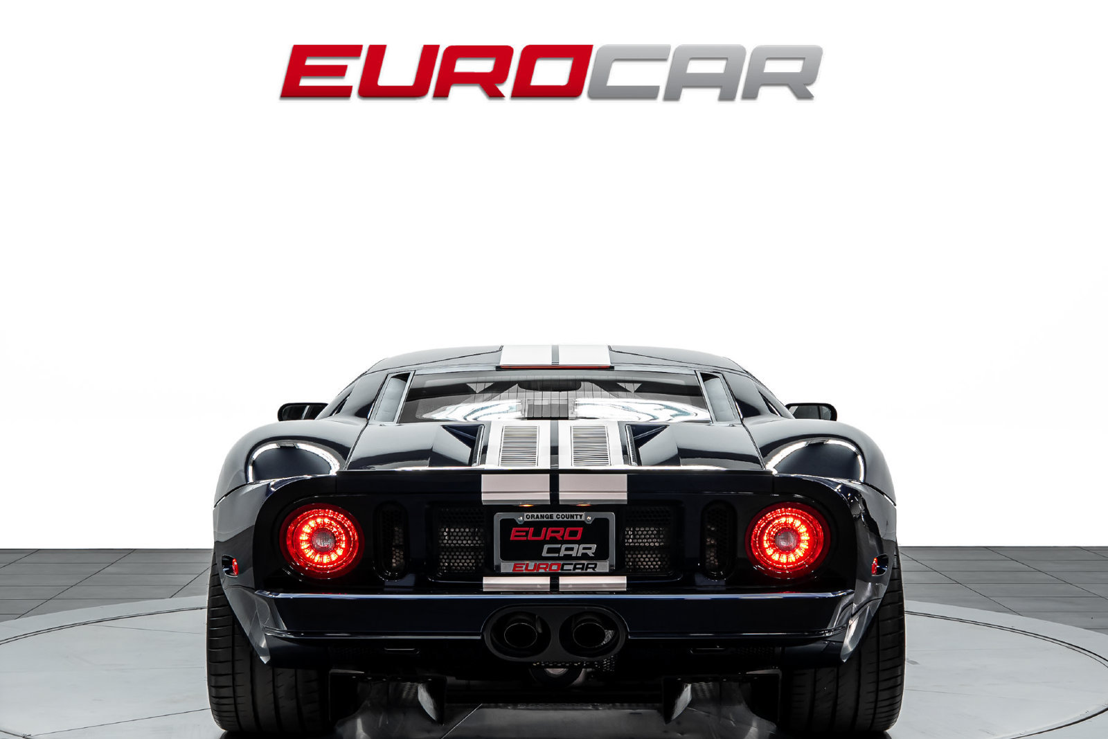 Used 2005 Ford GT RWD image 4