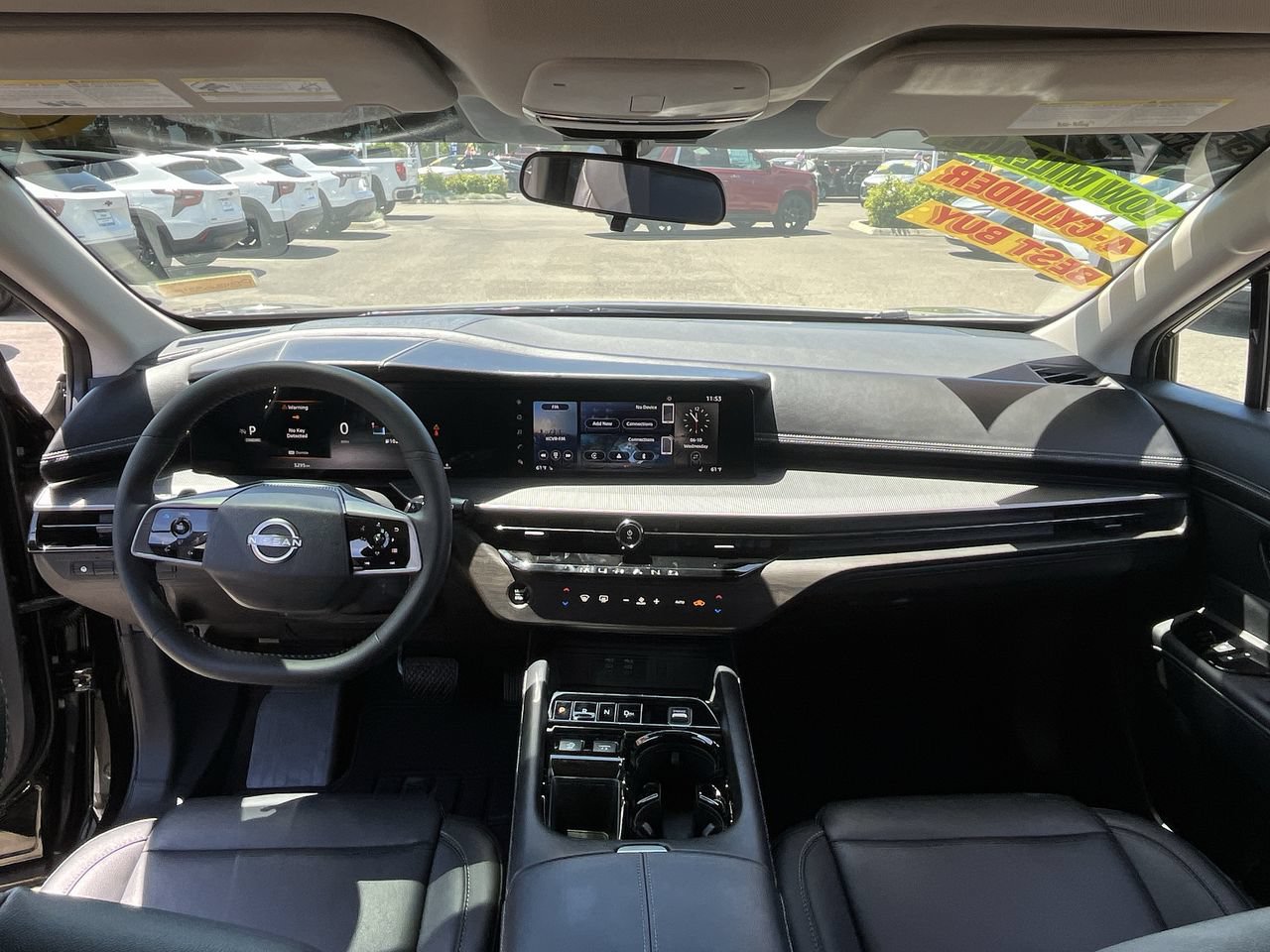 Used 2025 Nissan Murano SV FWD image 18