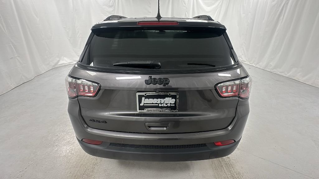 Used 2021 Jeep Compass Latitude image 4