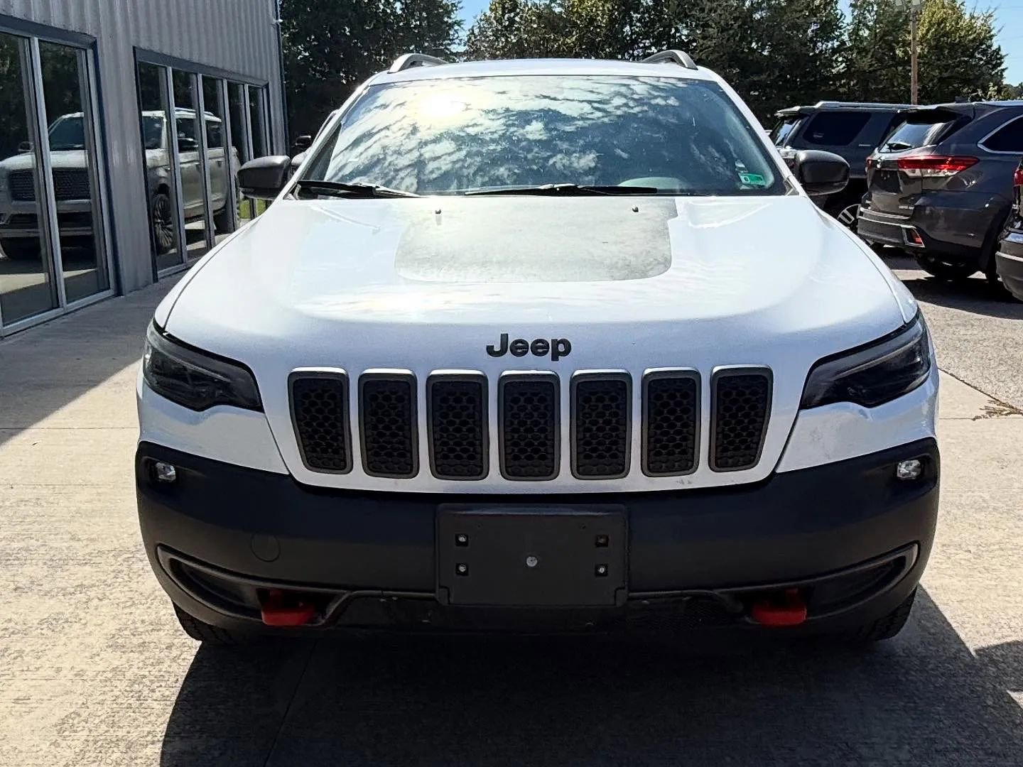 Used 2019 Jeep Cherokee Trailhawk w/ Comfort/Convenience Group image 2