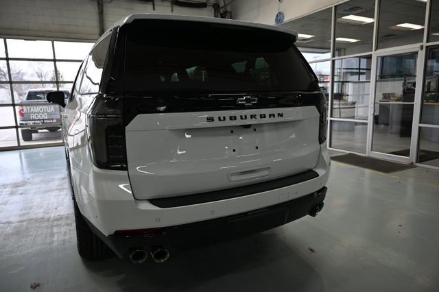 New 2026 Chevrolet Suburban Z71 w/ Comfort Package image 6