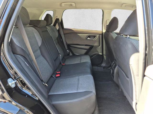 Used 2023 Nissan Rogue SV AWD/4WD image 19