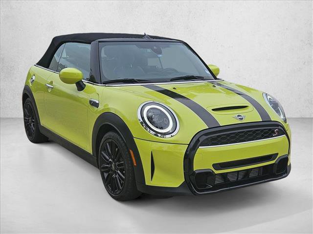 Used 2022 MINI Cooper S image 3