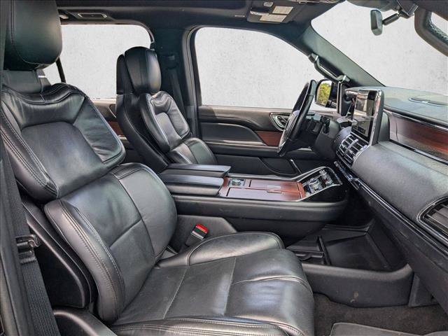 Used 2021 Lincoln Navigator L Reserve w/ Cargo Convenience Package RWD image 17