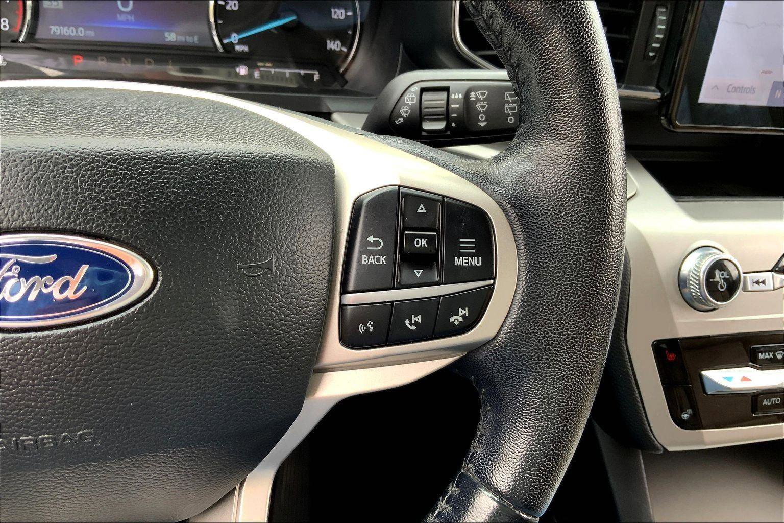 Used 2022 Ford Explorer XLT w/ Equipment Group 202A AWD/4WD image 18