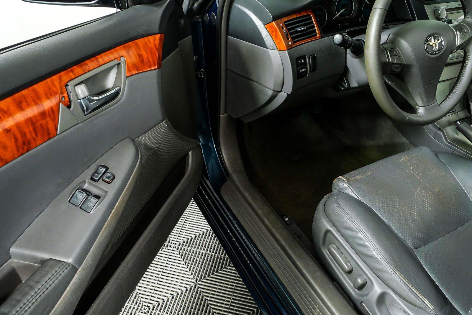 Used 2007 Toyota Solara SLE FWD image 7