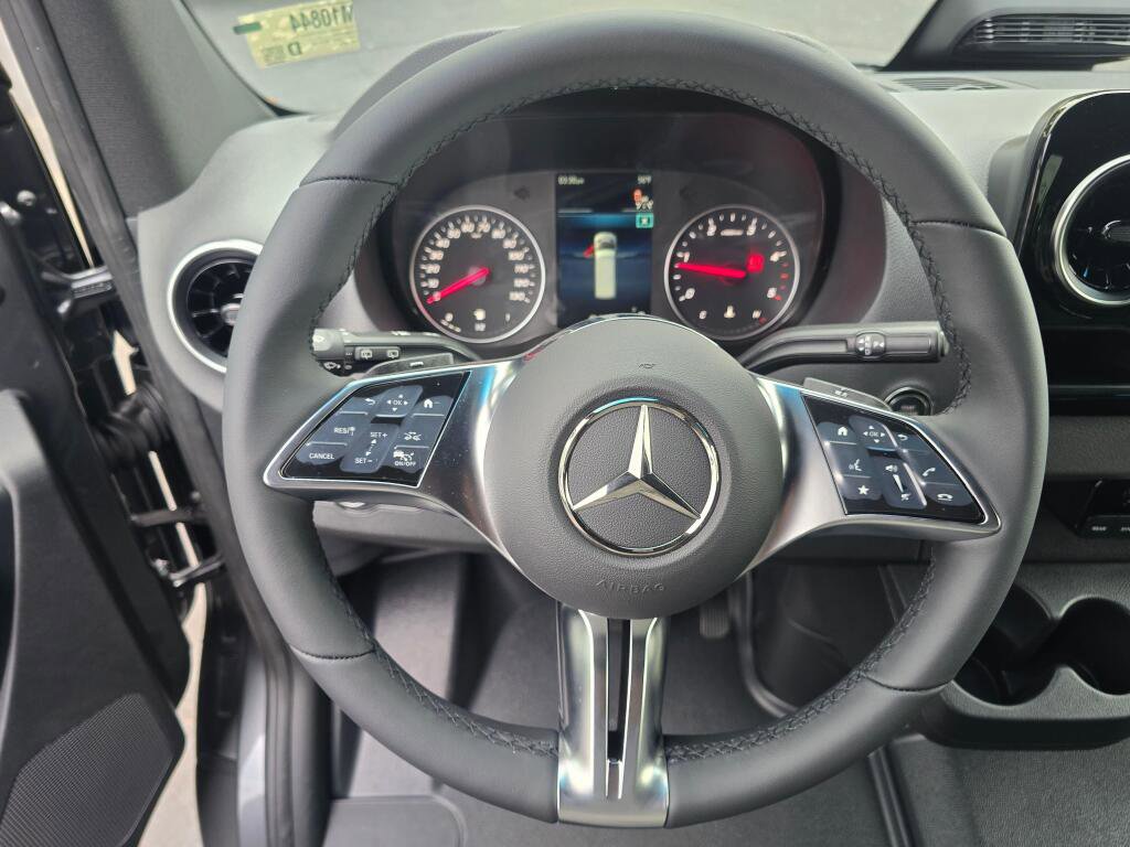 New 2025 Mercedes-Benz Sprinter 2500 image 25