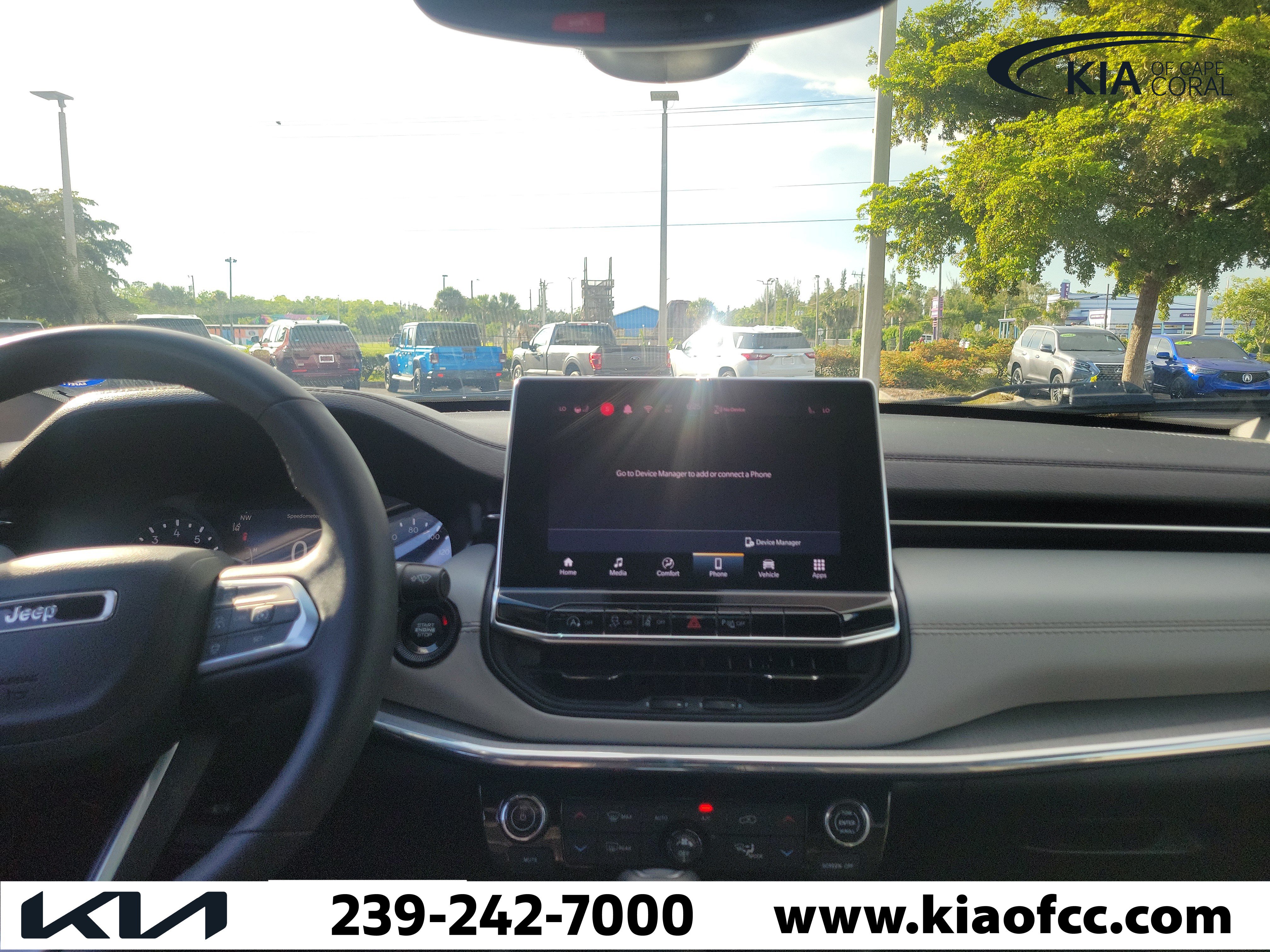 Used 2024 Jeep Compass Limited AWD/4WD image 21