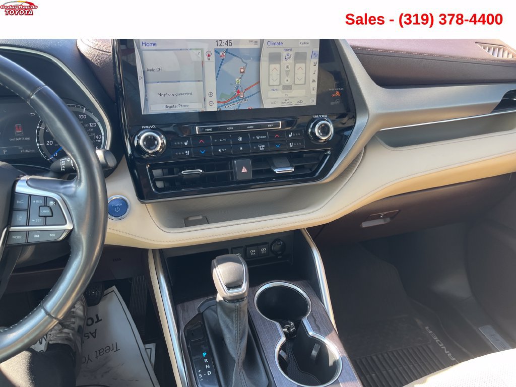 Certified 2021 Toyota Highlander Limited AWD/4WD image 18