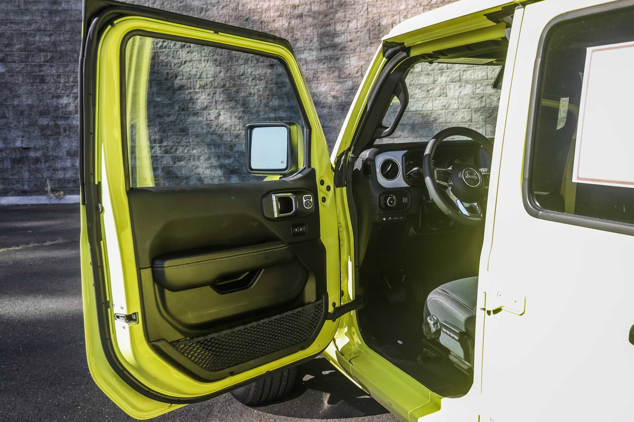 Used 2024 Jeep Wrangler Sahara 4xe image 23