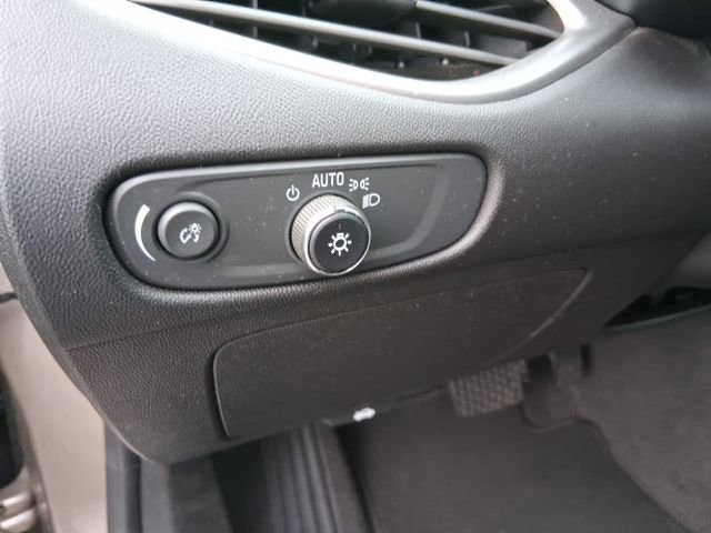 Used 2024 Chevrolet Malibu LT image 15