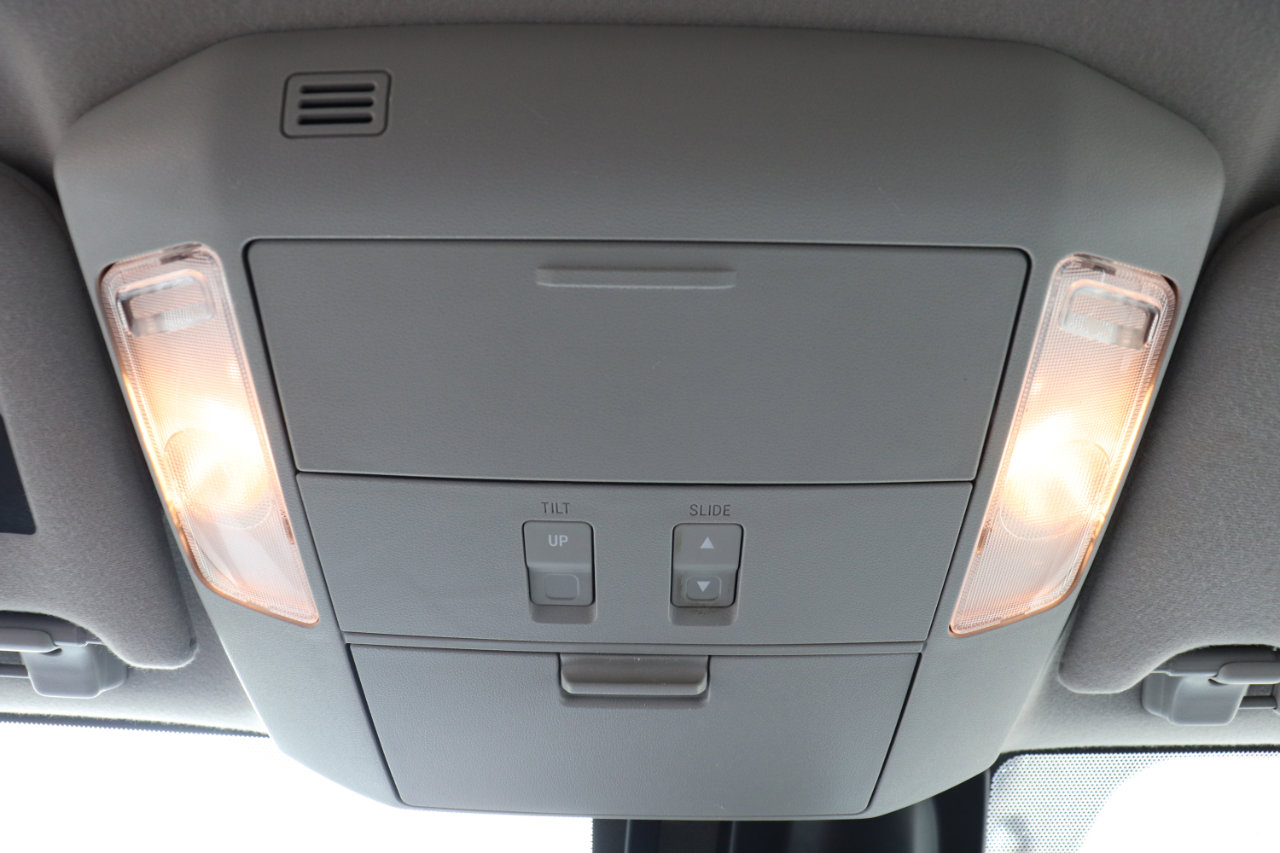 Used 2018 Toyota Sequoia Limited image 70