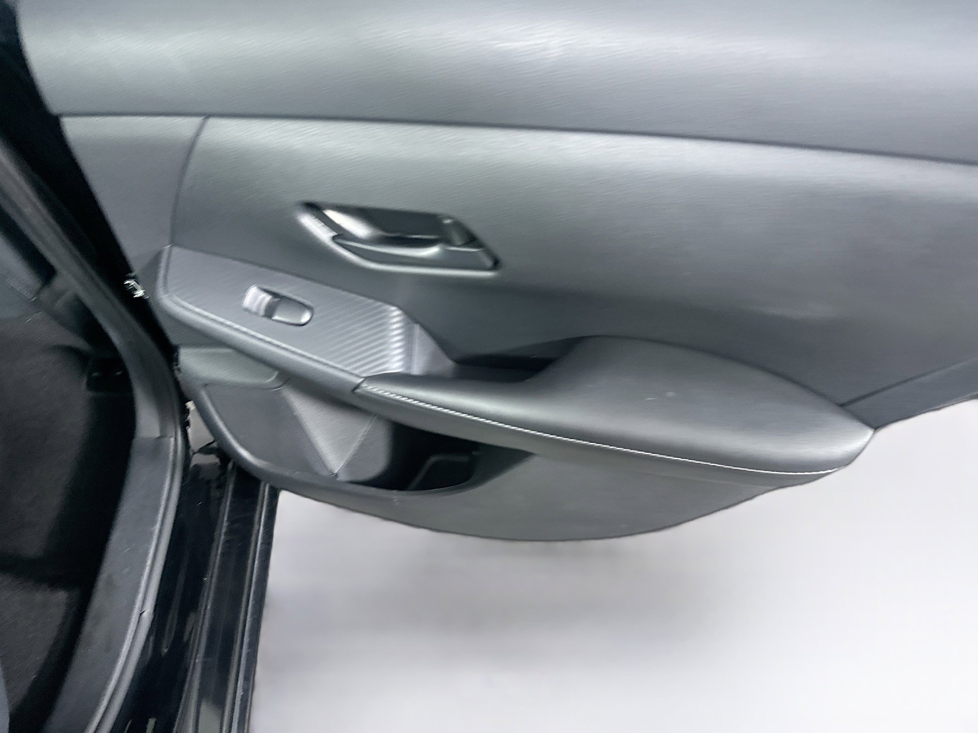 Used 2024 Nissan Sentra SV image 27