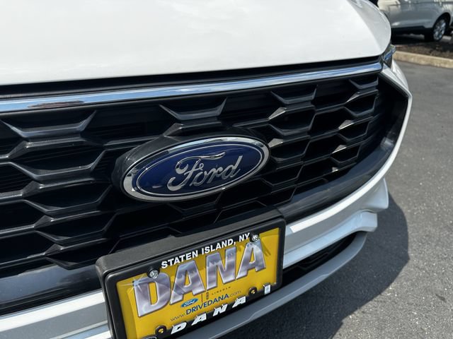 Certified 2023 Ford Escape ST-Line w/ Tech Pack #1 AWD/4WD image 10
