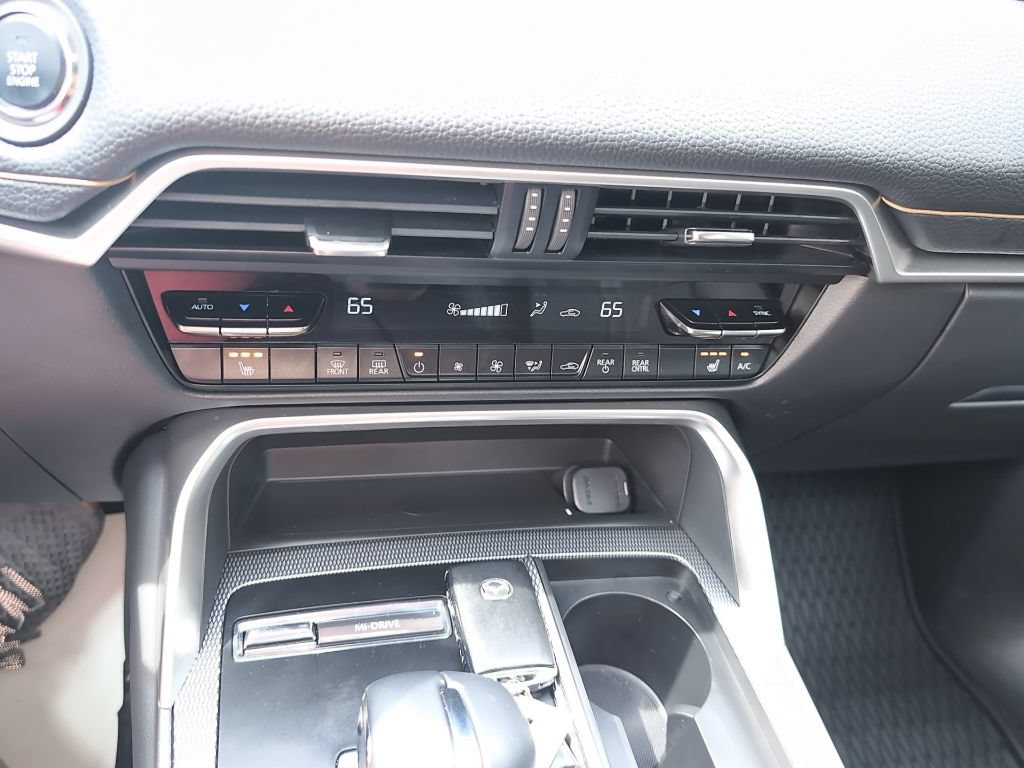 Certified 2025 MAZDA CX-90 3.3 Turbo w/ Preferred Package AWD/4WD image 24