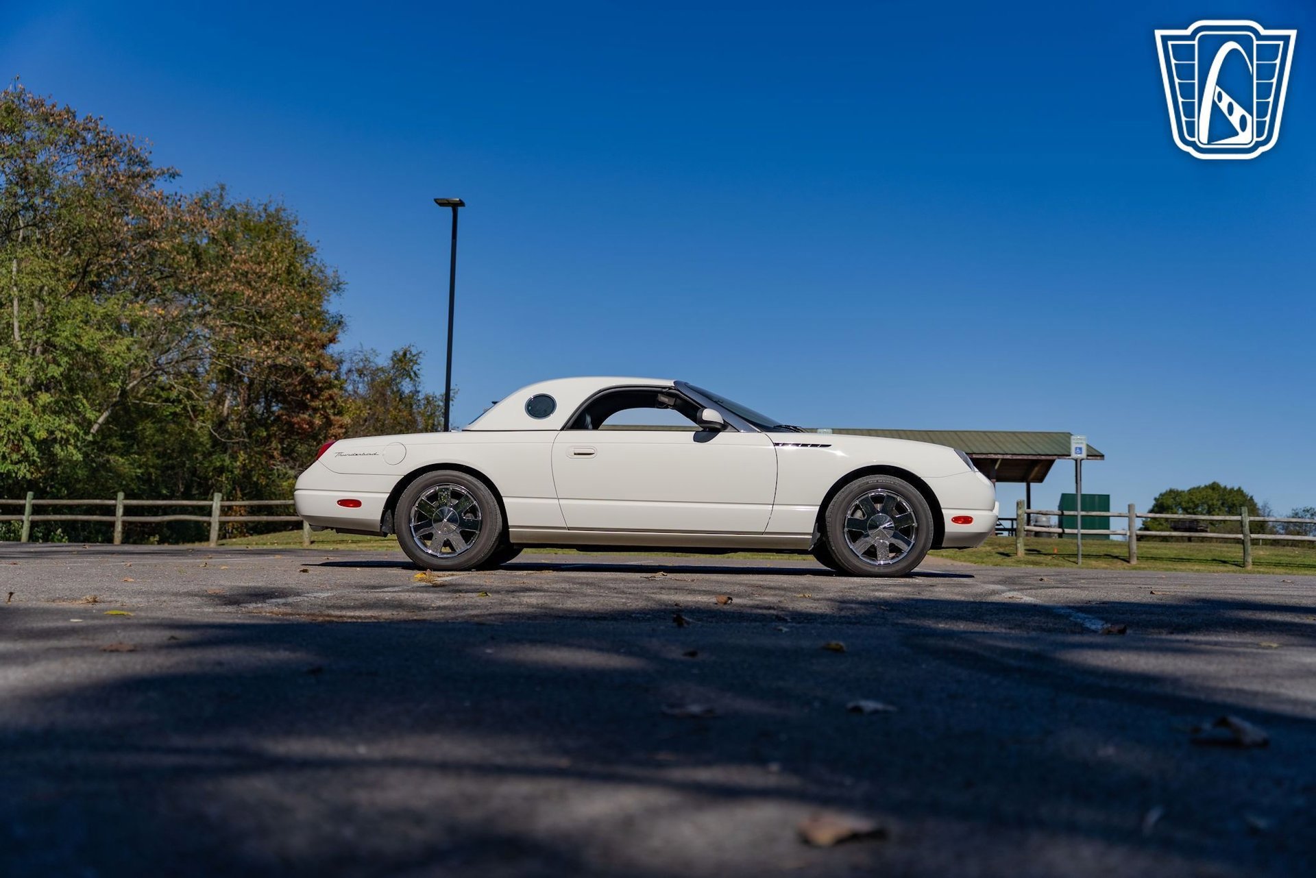 Used 2002 Ford Thunderbird image 35