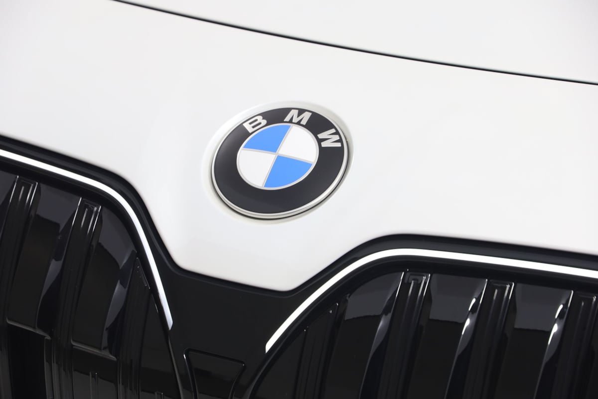 Used 2025 BMW 760i xDrive AWD/4WD image 23