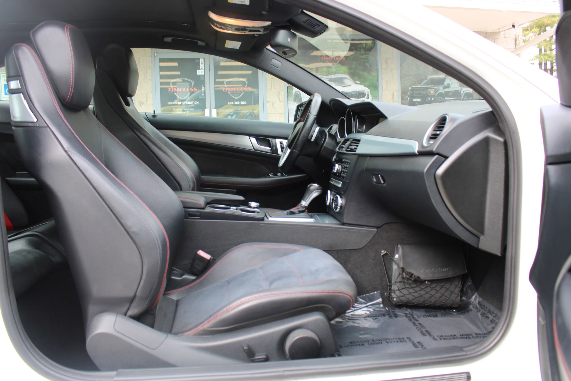 Used 2015 Mercedes-Benz C 250 Coupe w/ Sport Package image 7