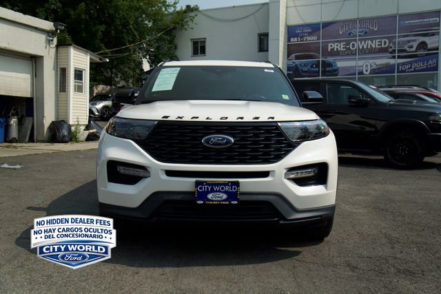Certified 2022 Ford Explorer ST-Line AWD/4WD image 2