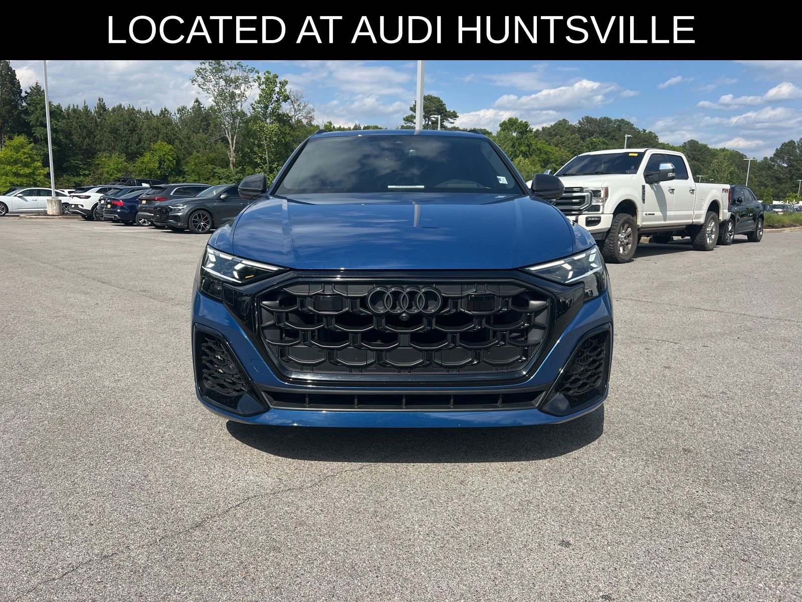 Used 2024 Audi SQ8 Prestige AWD/4WD image 2