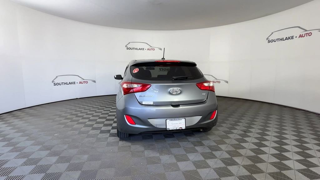 Used 2017 Hyundai Elantra GT FWD image 7
