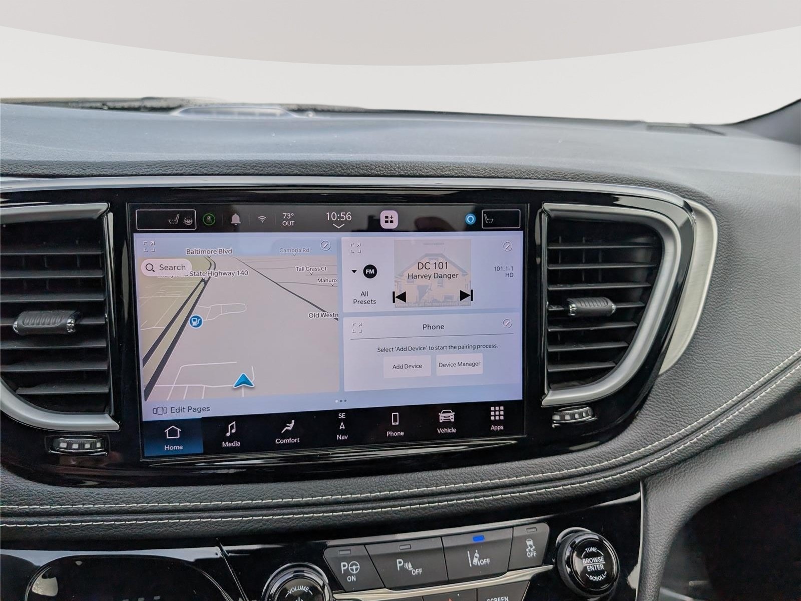 Used 2023 Chrysler Pacifica Limited w/ Uconnect Theater Family Group FWD image 34