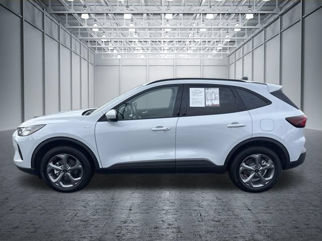 Used 2026 Ford Escape ST-Line Select w/ Tech Pack #1 AWD/4WD image 2