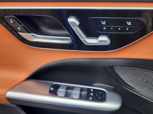 Certified 2022 Mercedes-Benz C 300 4MATIC Sedan image 11