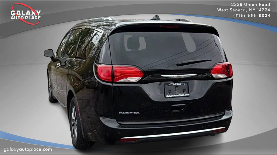 Used 2020 Chrysler Pacifica Touring-L Plus image 7