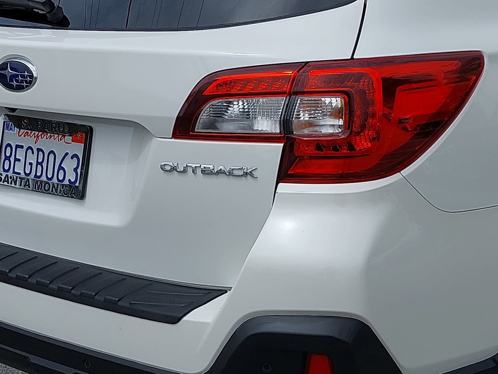 Used 2018 Subaru Outback 2.5i Touring image 35